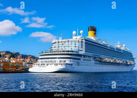 Stavanger 20230802.le bateau de croisière Costa Firenze au quai de Stavanger. Photo : Paul Kleiven / NTB Banque D'Images