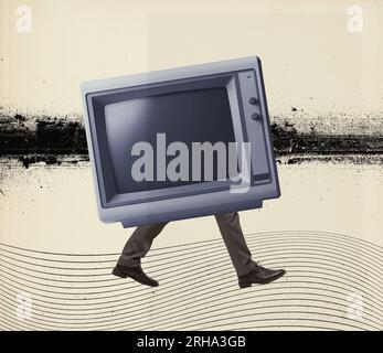 Vieille télévision analogique marchant avec des jambes humaines, affiche de design vintage surréaliste Banque D'Images
