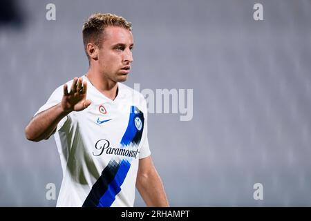 Davide Frattesi du FC Internazionale fait des gestes lors du match amical de football entre le FC Internazionale et KF Egnatia. Banque D'Images