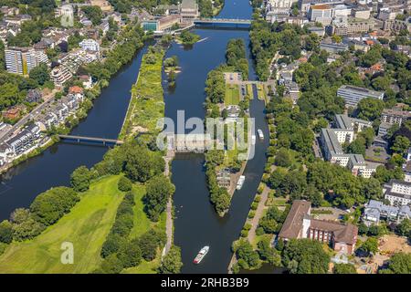 Vue aérienne, île écluse, centrale hydroélectrique de Kahlenberg, écluse de la Ruhr, station d'eau de restaurant de bâtiment rond avec jetée Weisse flotte, vieille ville Banque D'Images