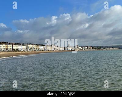 Front de mer géorgien le long de la plage, Weymouth, Dorset, Angleterre, Royaume-Uni Banque D'Images