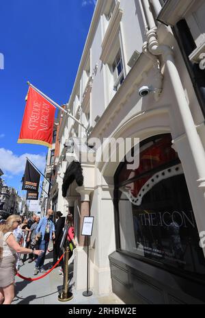 Freddie Mercury - une exposition des possessions de la légende du rock chez Sotheby's sur New Bond Street, avant d'être vendu aux enchères, Londres, Royaume-Uni Banque D'Images