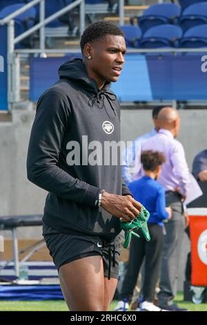 Canton, Ohio, États-Unis. 3 août 2023. Jason Brownlee (16), receveur des Jets de New York, lors des échauffements avant le match du Temple de la renommée professionnel de 2023 contre les Browns de Cleveland au Tom Benson Hall of Fame Stadium. (Image de crédit : © Debby Wong/ZUMA Press Wire) USAGE ÉDITORIAL SEULEMENT! Non destiné à UN USAGE commercial ! Banque D'Images