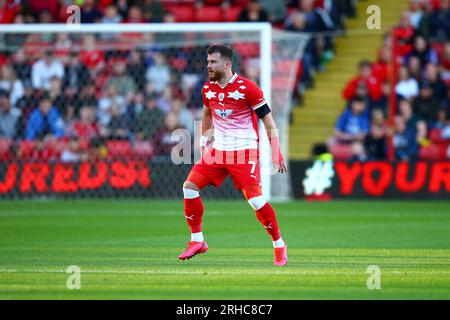 Oakwell Stadium, Barnsley, Angleterre - 15 août 2023 Nicky Cadden (7) de Barnsley - pendant le match Barnsley v Peterborough United, Sky Bet League One, 2023/24, Oakwell Stadium, Barnsley, Angleterre - 15 août 2023 crédit : Arthur Haigh/WhiteRosePhotos/Alamy Live News Banque D'Images