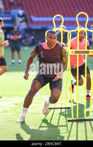 Pirée, Lombardie, Grèce. 15 août 2023. 25 MANUEL AKANJI de Manchester City lors de la séance d'entraînement de l'équipe avant la finale de la Super coupe de l'UEFA 2023 au Georgios Karaiskakis Stadium le 15 août 2023, au Pirée, Grèce. (Image de crédit : © Stefanos Kyriazis/ZUMA Press Wire) USAGE ÉDITORIAL SEULEMENT! Non destiné à UN USAGE commercial ! Banque D'Images