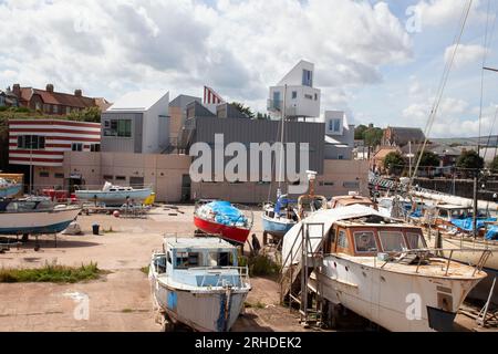 East Quay, Watchet conceptualisé par invisible Studio et animé par Ellis Williams Architects. La force motrice derrière East Quay était Onion Coll Banque D'Images