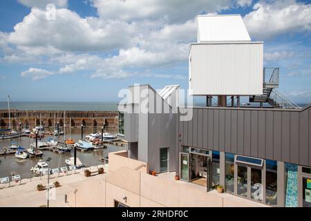 East Quay, Watchet conceptualisé par invisible Studio et animé par Ellis Williams Architects. La force motrice derrière East Quay était Onion Coll Banque D'Images