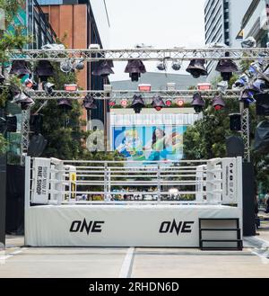 Bangkok, Thaïlande - 23 juillet 2023 : ring de boxe dans UN championnat Lumpinee à Siam Square. Banque D'Images