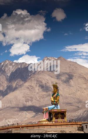 Inde, Ladakh, Vallée de la Nubra, Diskit, Gyalwa Chamba (Bouddha Maitreya) statue Jampa de 30m de haut Banque D'Images