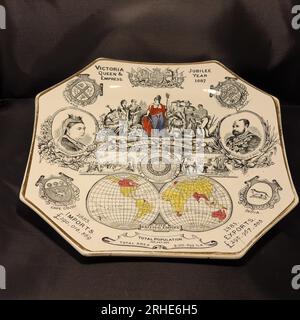 Reine Victoria Golden Jubilee 1887 plaque octogonale Banque D'Images