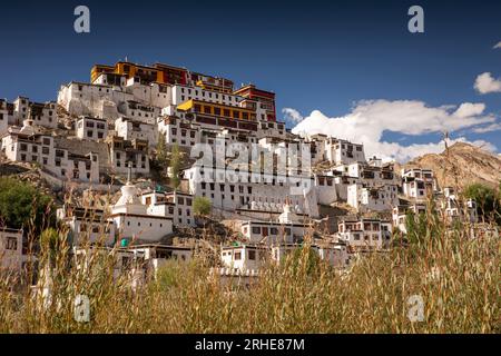 Inde, Ladakh, vallée de Leh, Thiksey Gompa, monastère bouddhiste de l'école Gelug sur la colline Banque D'Images