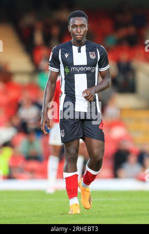 Cleethorpes, Royaume-Uni. 15 août 2023. Kamil Conteh (42), milieu de terrain de Grimsby Town FC vs Salford City FC Sky Bet League 2 à Blundell Park, Cleethorpes, Royaume-Uni, le 15 août 2023 Credit : Every second Media/Alamy Live News Banque D'Images