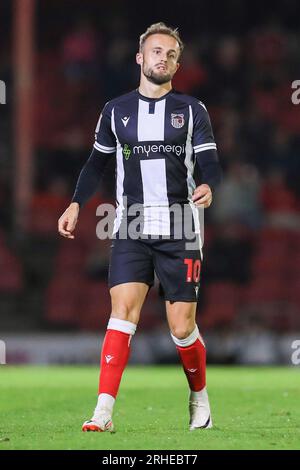 Cleethorpes, Royaume-Uni. 15 août 2023. L'attaquant Charles Vernam (10) de Grimsby Town lors du match Grimsby Town FC vs Salford City FC Sky Bet League 2 à Blundell Park, Cleethorpes, Royaume-Uni le 15 août 2023 Credit : Every second Media/Alamy Live News Banque D'Images