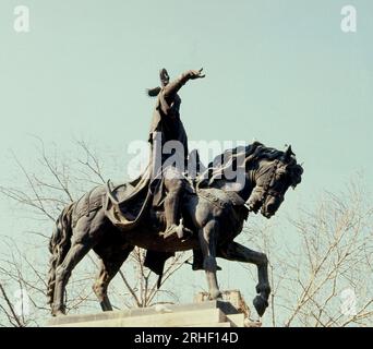 ESCULTURA ECUESTRE DE JAIME I EL CONQUISTADOR - SIGLO XIX AUTEUR : AGAPITO VALLMITJANA BARBANY (1833-1905). Emplacement : EXTÉRIEUR. Valencia. ESPAGNE. JACQUES IER D'ARAGON. JAIME II DE VALENCIA. JAIME IER D'ARAGON EL CONQUISTADOR (1208-76) Banque D'Images