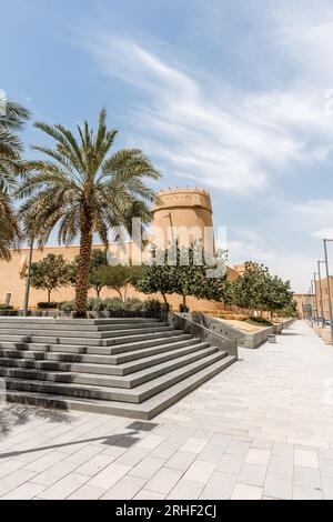 Le fort de Masmak, également appelé Forteresse de Masmak ou Palais de Masmak, est un fort en argile et en briques de boue situé dans le quartier al-Dirah de Riyad, en Arabie saoudite Banque D'Images