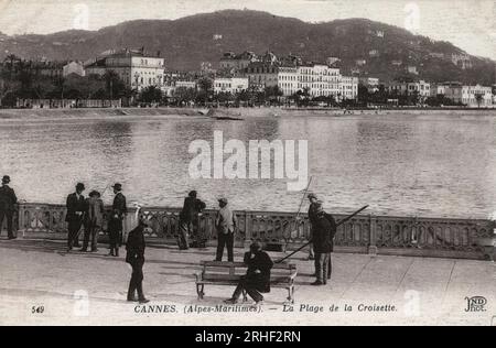 Provence Alpes Cote d'Azur, Alpes Maritimes (06), Cannes : vue de la plage de la Croisette - carte postale fin 19e-20e siecle Banque D'Images