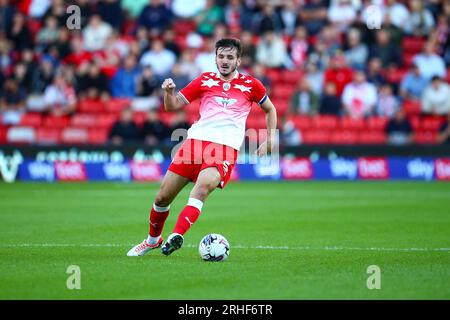 Oakwell Stadium, Barnsley, Angleterre - 15 août 2023 Liam Kitching (5) de Barnsley - pendant le match Barnsley v Peterborough United, Sky Bet League One, 2023/24, Oakwell Stadium, Barnsley, Angleterre - 15 août 2023 crédit : Arthur Haigh/WhiteRosePhotos/Alamy Live News Banque D'Images