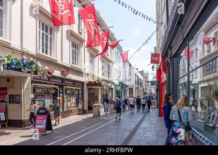 Voisins Department Store, King Street (rue commerçante), St Helier, Jersey, Îles Anglo-Normandes Banque D'Images