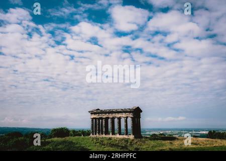 Image aérienne du monument de Penshaw, dans le nord-est de l'Angleterre. Banque D'Images