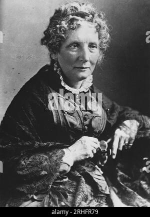 HARRIET BEECHER STOWE (1811-1896) romancière et abolitionniste américaine vers 1870 Banque D'Images