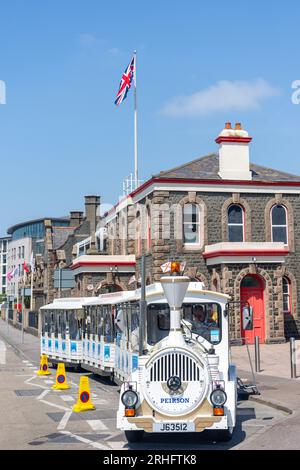 Le petit train, Liberation Square, St Helier, Jersey, Îles Anglo-Normandes Banque D'Images