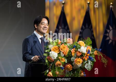 New York, États-Unis. 14 août 2023. Le vice-président de Taïwan William Lai prononce une allocution lors d'un déjeuner organisé en son honneur par des partisans taïwanais étrangers à la Glasshouse, le 14 août 2023 à New York. LAI s'est arrêté à Manhattan sur son chemin de Taipei au Paraguay. Crédit : Shufu Liu / Bureau présidentiel de Taiwan / Alamy Live News Banque D'Images