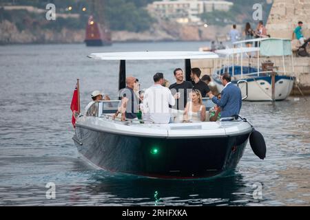 Dubrovnik, Croatie. 16 août 2023. Jeff Bezos, Lauren Sanchez, Katy Perry, Orlando Bloom et Usher viennent dans la vieille ville de Dubrovnik par bateau, à Dubrovnik, Croatie le 16 août 2023. Photo : Grgo Jelavic/PIXSELL crédit : Pixsell/Alamy Live News Banque D'Images