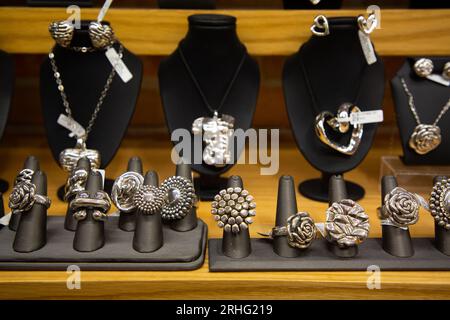 Bijoux en argent, Taxco, Guerrero, Mexique Banque D'Images