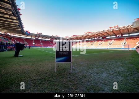 Pirée, Grèce. 16 août 2023. Vue générale du stade Georgios Karaiskakis lors du match de la finale de la Super coupe UEFA 2023 entre Manchester City et le Sevilla FC au Stadio Georgios Karaiskakis au Pirée, Grèce, le 16 août 2023 (photo Andrew SURMA/ crédit : SIPA USA/Alamy Live News Banque D'Images