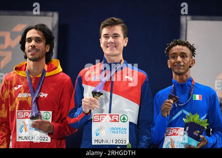 Jakob Ingebrigtsen (Norvège, Or), Mohamed Katir (Espagne, argent), Yemaneberhan Crippa (Italie, Bronze). 5000m. Championnats d'Europe Munich 2022 Banque D'Images