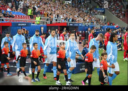 Pirée, Grèce. 16 août 2023. Manchester City avant le match de Super coupe UEFA entre Manchester City et Sevilla FC au stade Georgios Karaiskakis le 16 août 2023, au Pirée, Grèce. Crédit : Agence photo indépendante/Alamy Live News Banque D'Images