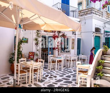 Scènes de rues colorées de l'île de Tinos, la Grèce, les îles Cyclades sur la mer Égée Banque D'Images