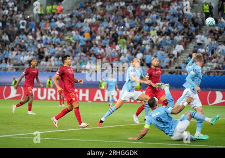 Pirée, Grèce. 16 août 2023. COLE PALMER, de Manchester City, marque lors du match de Super coupe de l'UEFA 2023 entre Manchester City et Séville. USAGE ÉDITORIAL UNIQUEMENT ! Non destiné à UN USAGE commercial ! Banque D'Images