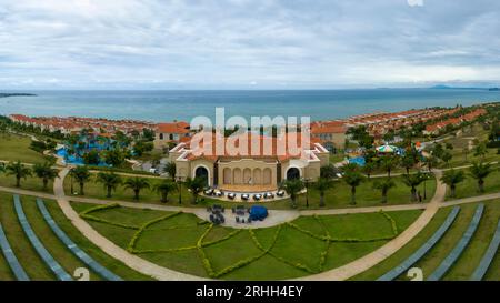 2 juillet 2023 : vue sur la station balnéaire 5 étoiles centara mirage Mui ne Phan Thiet, province de Binh Thuan, Vietnam Banque D'Images