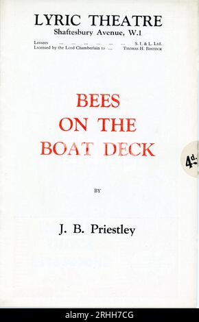 Couverture du programme pour LAURENCE OLIVIER RALPH RICHARDSON et KAY HAMMOND dans des ABEILLES SUR LE PONT DU BATEAU Une tragédie farce en deux actes de J. B. PRIESTLEY produit par Laurence Olivier et Ralph Richardson au Lyric Theatre, Shaftesbury Avenue London en mai 1936 Banque D'Images