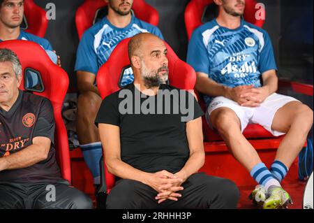 Pirée, Lombardie, Grèce. 16 août 2023. Entraîneur-chef PEP GUARDIOLA de Manchester City lors du match de Super coupe de l'UEFA entre Manchester City et Sevilla FC au stade Georgios Karaiskakis le 16 août 2023, au Pirée, Grèce. (Image de crédit : © Stefanos Kyriazis/ZUMA Press Wire) USAGE ÉDITORIAL SEULEMENT! Non destiné à UN USAGE commercial ! Banque D'Images