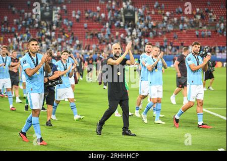 Pirée, Lombardie, Grèce. 17 août 2023. Entraîneur-chef PEP GUARDIOLA de Manchester City après avoir remporté le match de Super coupe de l'UEFA entre Manchester City et Sevilla FC au stade Georgios Karaiskakis le 16 août 2023, au Pirée, Grèce. (Image de crédit : © Stefanos Kyriazis/ZUMA Press Wire) USAGE ÉDITORIAL SEULEMENT! Non destiné à UN USAGE commercial ! Banque D'Images