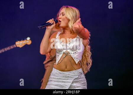 Nous sommes Fabuloso, Preston Park, Brighton, East Sussex, Royaume-Uni. Zara Larsson se produit au We Are Fabuloso, un concert en faveur de Brighton Pride. 5 août 2023. David Smith/Alamy News Banque D'Images