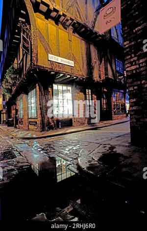 Little Shamble la nuit, York, Yorkshire, Angleterre Banque D'Images