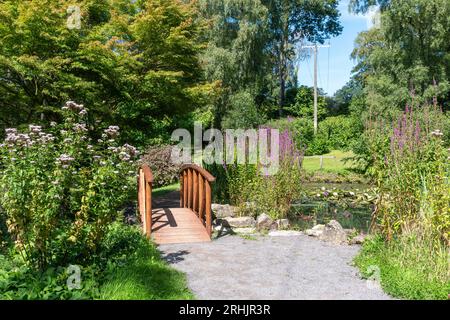 Furzey Gardens, une attraction touristique dans le parc national de New Forest, Hampshire, Angleterre, Royaume-Uni, en été Banque D'Images