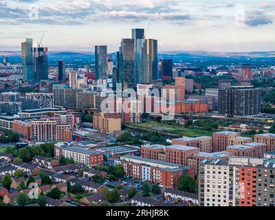 Photo aérienne de Manchester Skyline prise depuis Salford Quays Banque D'Images