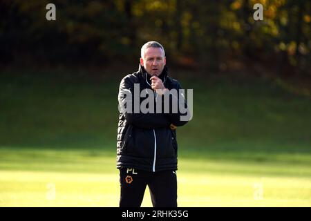 Wolverhampton Wanderers s’entraîne pour la première fois avec le nouvel entraîneur-chef Paul Lambert Banque D'Images