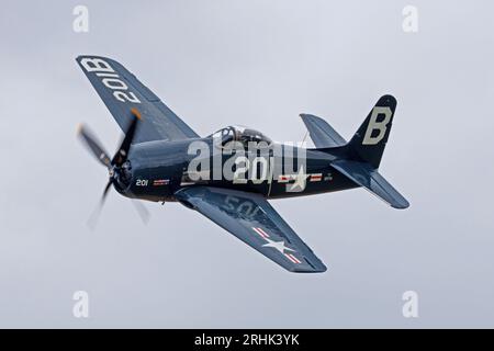 Un avion de chasse américain vintage Bearcat lors d'une exposition volante au salon aéronautique de la RAF Duxford, juillet 2023 Banque D'Images