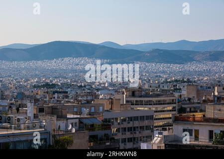Athènes, GR - 29 juillet 2023 : vue panoramique d'Athènes, capitale de la Grèce Banque D'Images