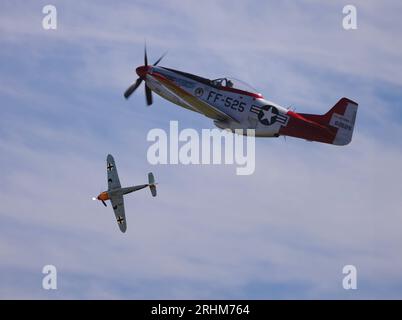 North American P-51 Mustang et Messerschmitt BF 109G. Banque D'Images