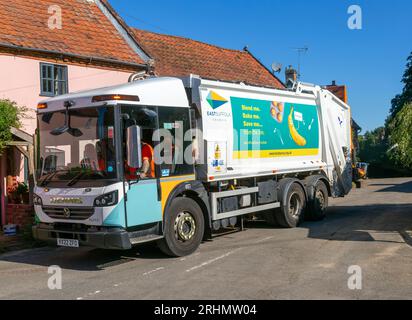 Véhicule de collecte des déchets du Conseil de l'est du Suffolk, Dennis Elite, Scottish, Suffolk, Angleterre, ROYAUME-UNI Banque D'Images