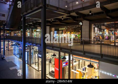 Intérieur de Battersea Power Station Mall - Londres Royaume-Uni Banque D'Images