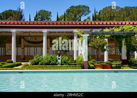 La Villa Getty péristyle extérieur à Malibu, Californie Banque D'Images