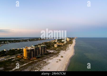 Vue aérienne de la plage de Perdido Key au coucher du soleil Banque D'Images