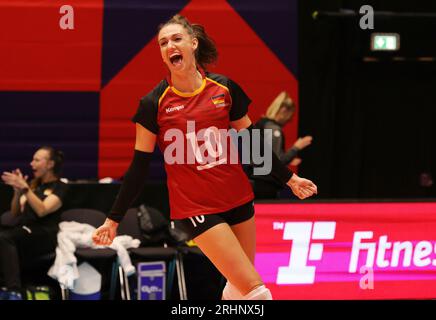 Dusseldorf, Deutschland. 17 août 2023. Firo : 17.08.2023 CHAMPIONNAT D'EUROPE féminin de volleyball Euro 2023 GRÈCE - ALLEMAGNE 0:3 jubilation, Lena Stigrot, GER/dpa/Alamy Live News Banque D'Images